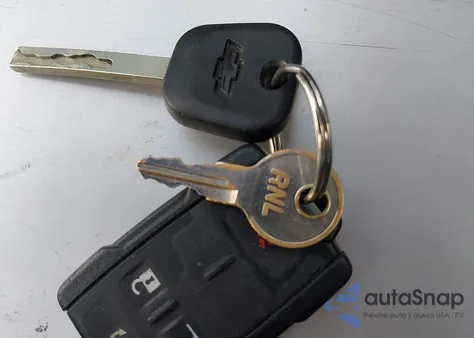 2018 Chevrolet Silverado 1500 2Lt z USA, uszkodzony, nr VIN 3GCUKREC8JG343185